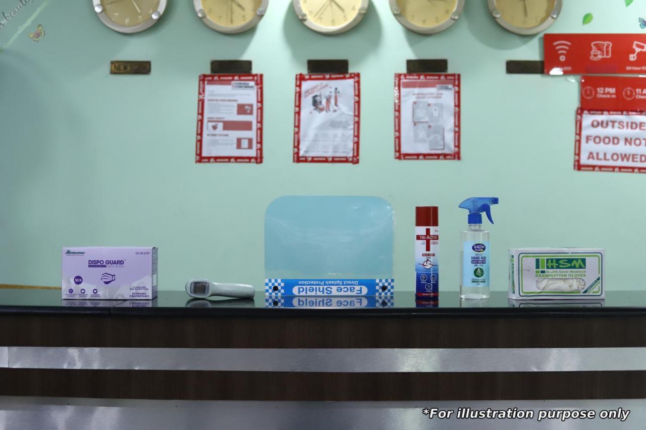 Oyo Hotel Blue Diamond Ahmedabad Bagian luar foto